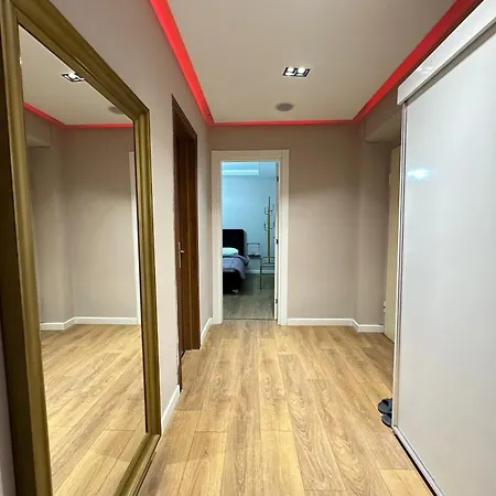 Bllok: Cozy Stay, 24/7 Self Check-in Apartment *