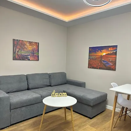 Bllok: Cozy Stay, 24/7 Self Check-in *