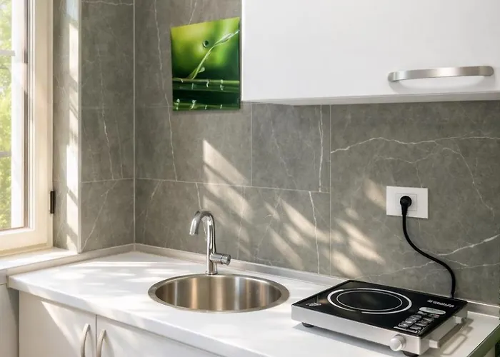 Apartment Bllok: Cozy Stay, 24/7 Self Check-in *